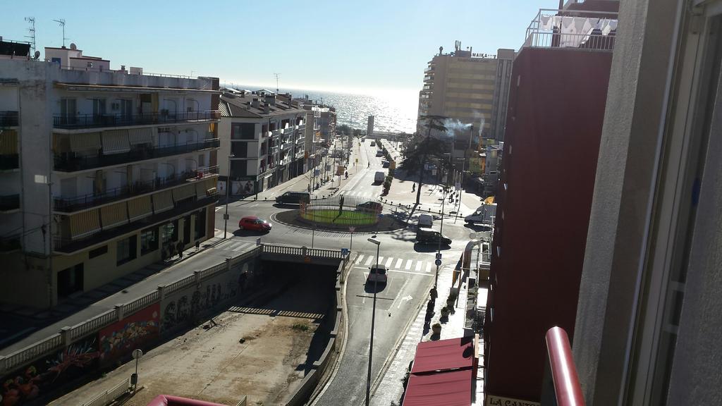 Apartaments Mar Blau Calella Exterior foto